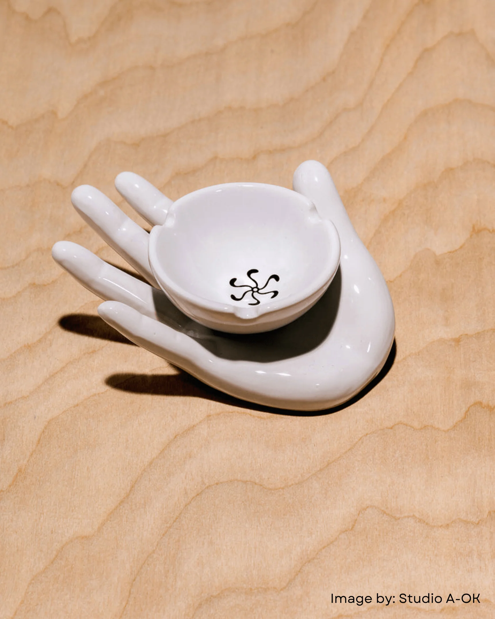 Grip Ashtray - Image 3