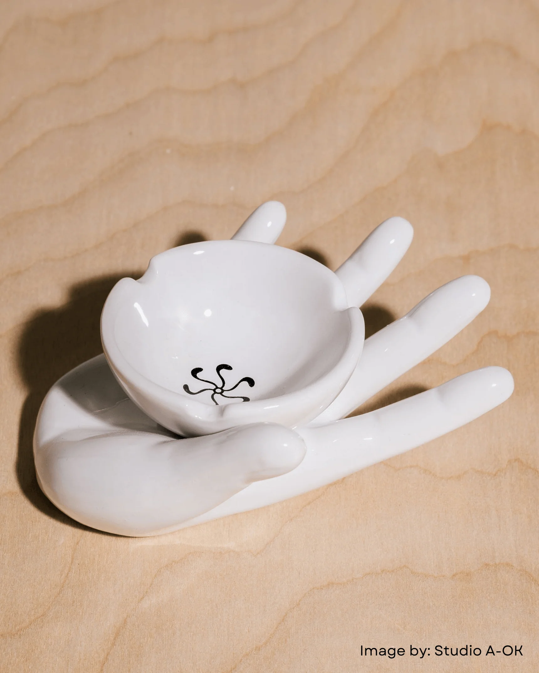 Grip Ashtray - Image 4