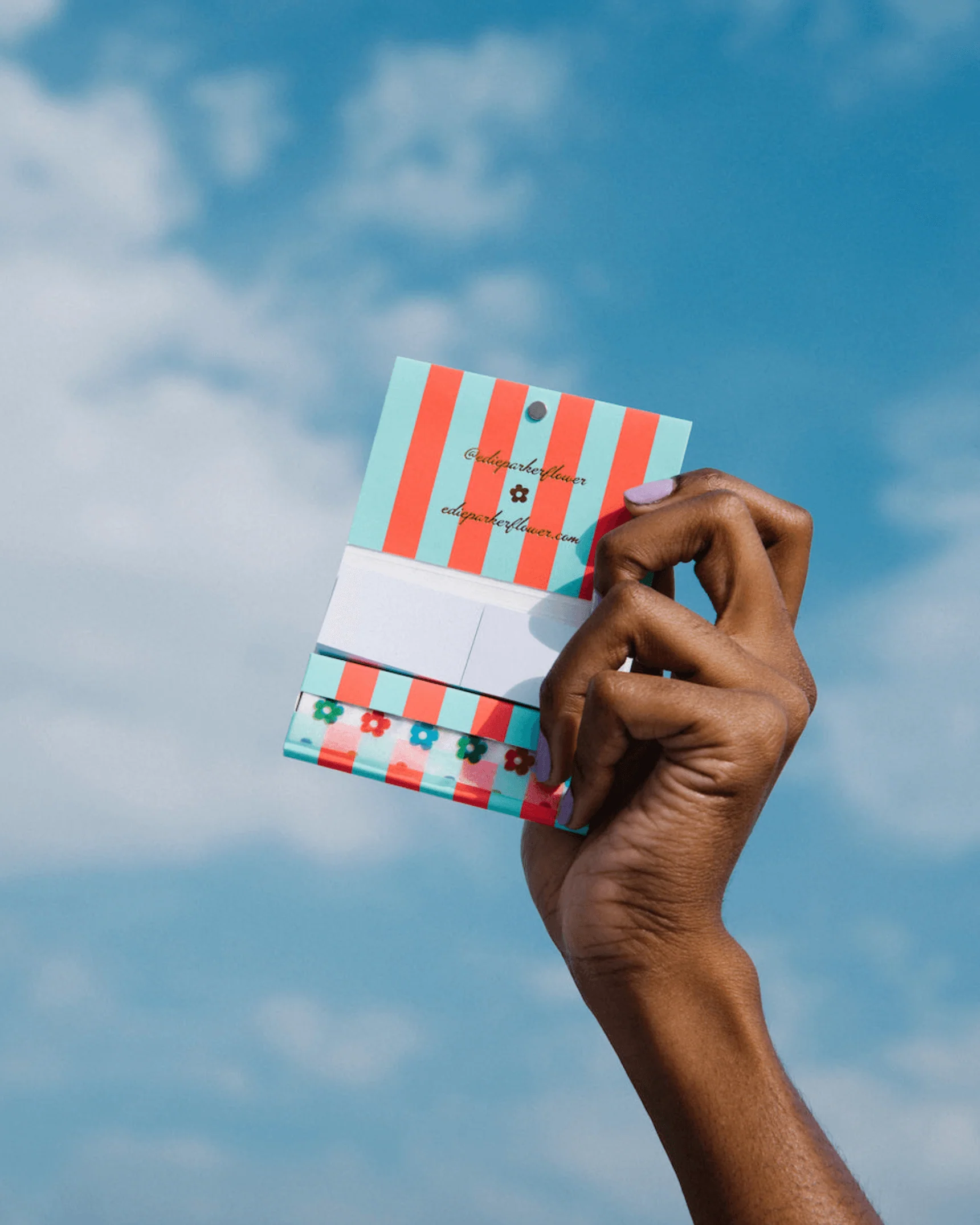 Colorful Floral Rolling Paper - Image 4