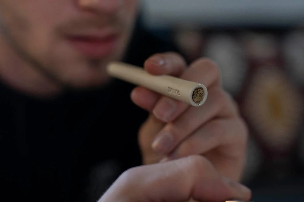 One-Hitter + Sleeve Set - Image 13