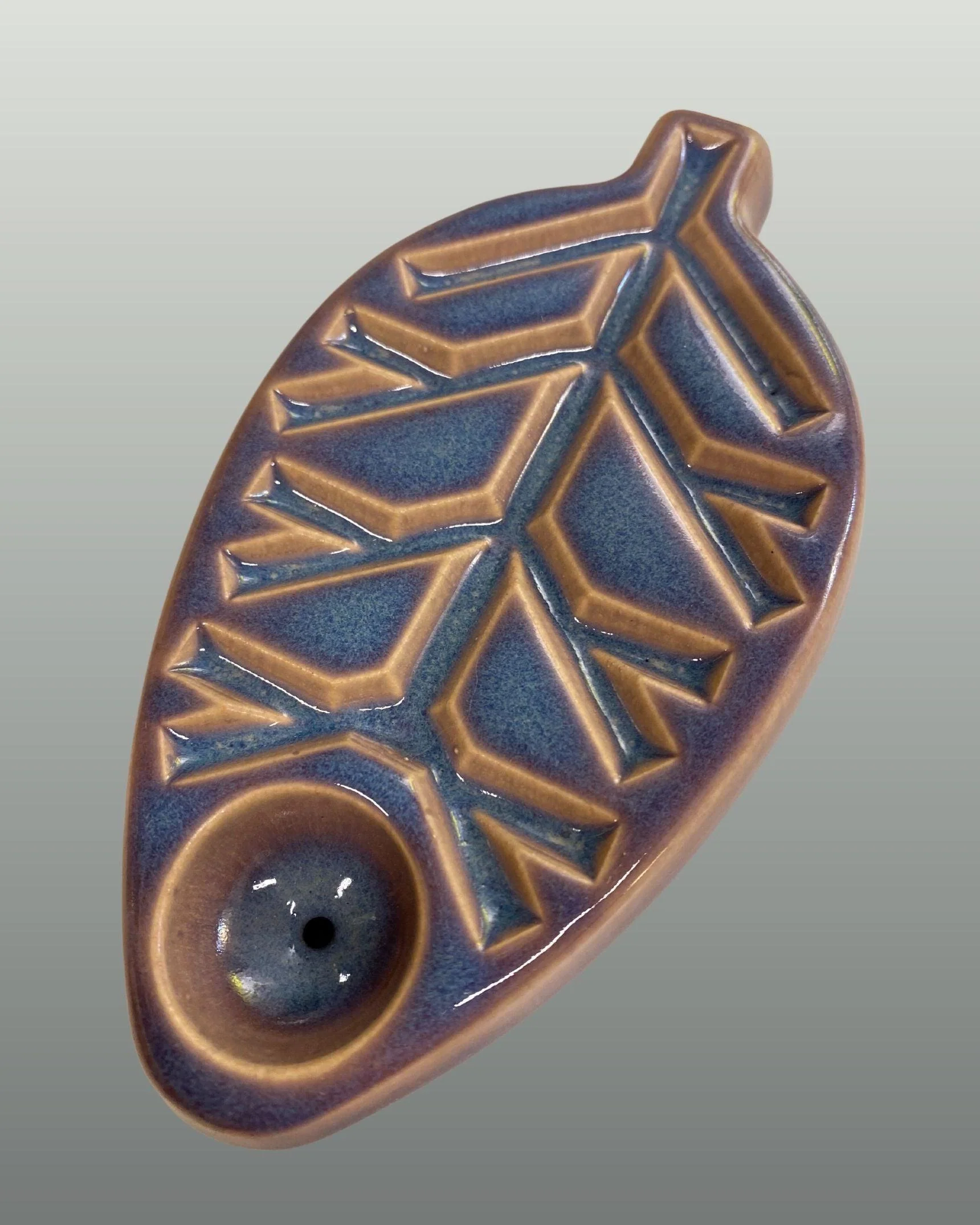 'Leaf' Ceramic Pipe - Image 3