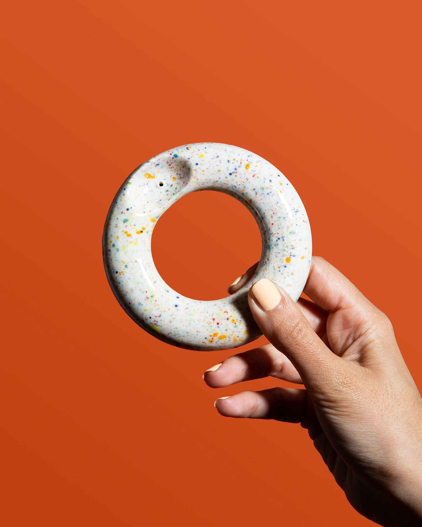 Speckled Ring Porcelain Pipe - Image 3