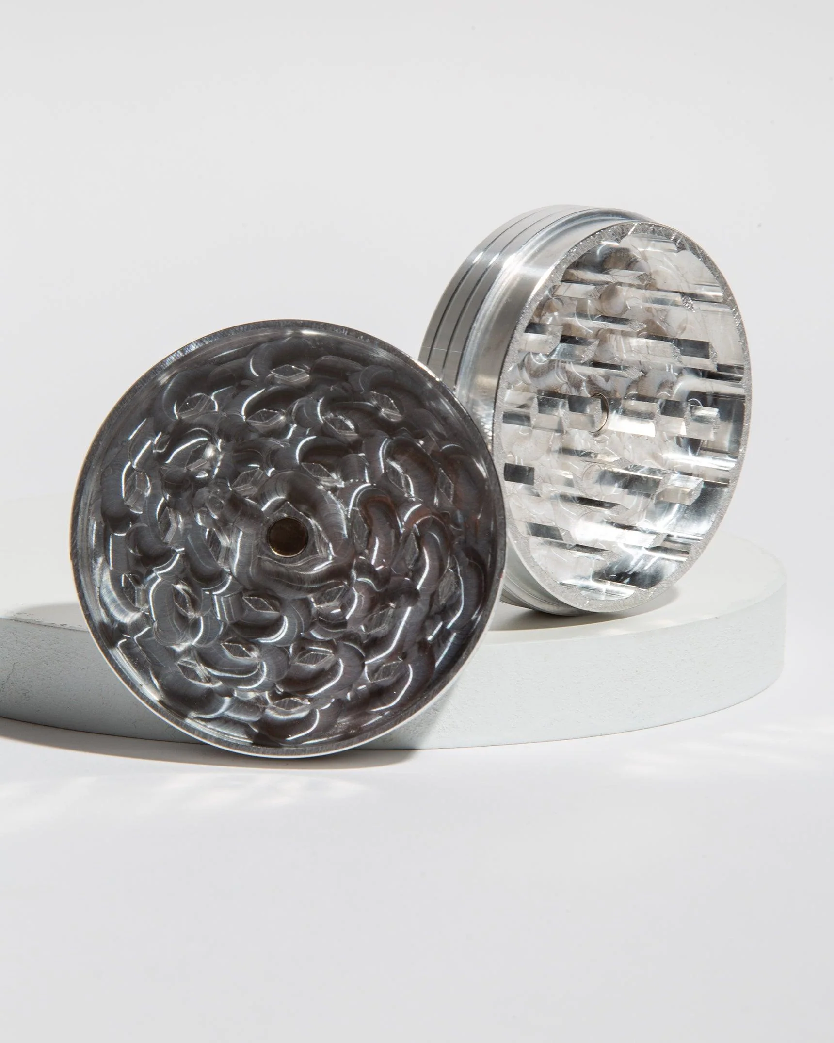 Two-Piece Aluminum Grinder - Image 6